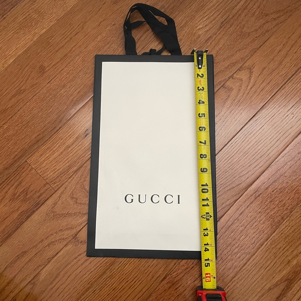 Gucci Paper Shopping Bags - Picture 7 of 12